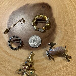 Vintage Brooch and Pin Set– BOGO FREE Jewelry Deal